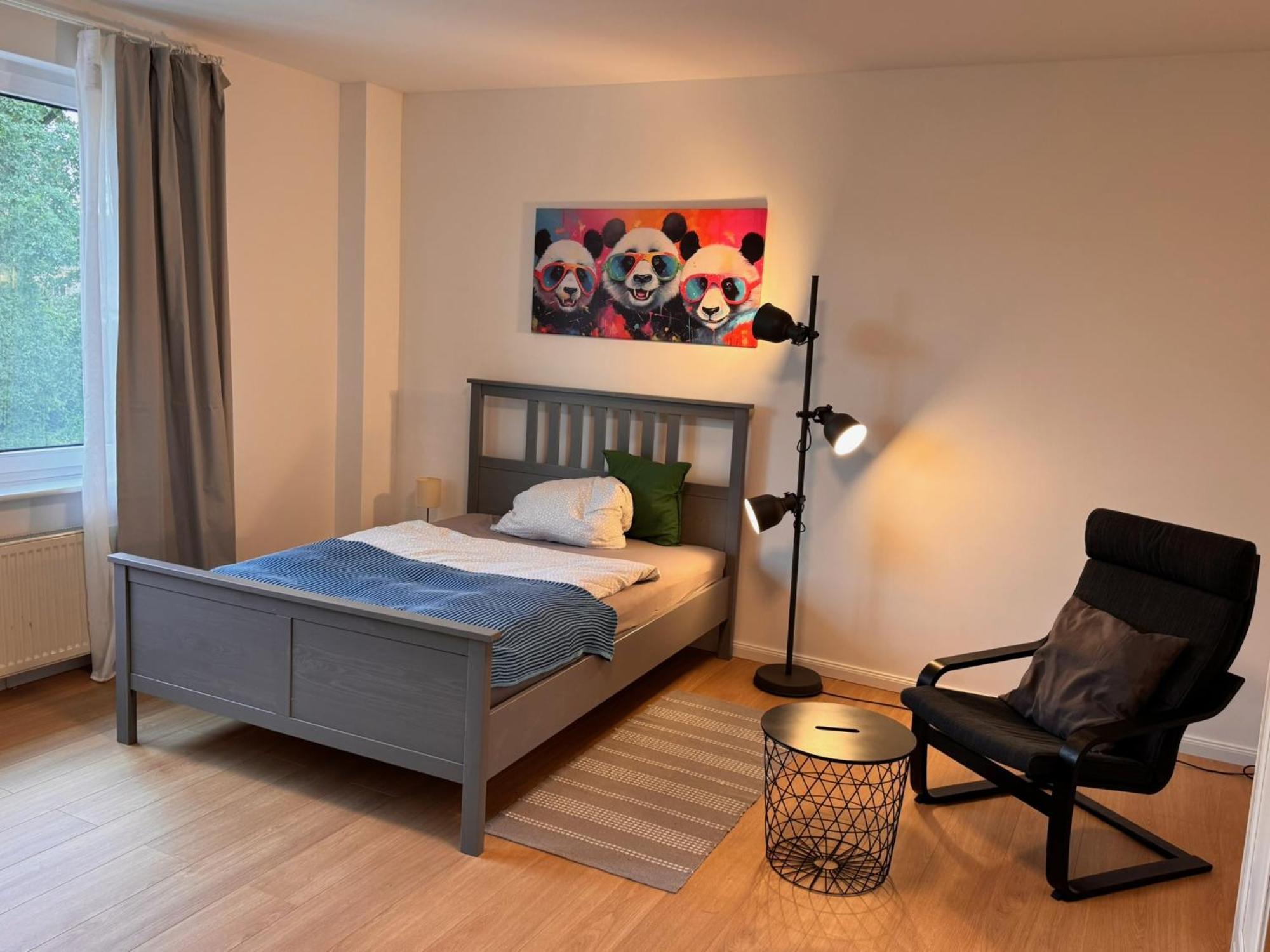 Fc-Apartmenthaus Falkensee Mit Grossem Garten Und Pkw Stellflaechen Esterno foto